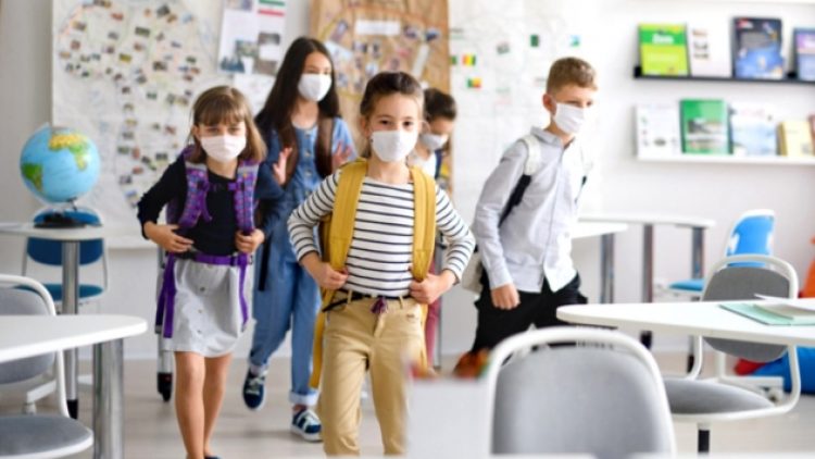 Okullar açılmadan 500 öğretmen korona oldu