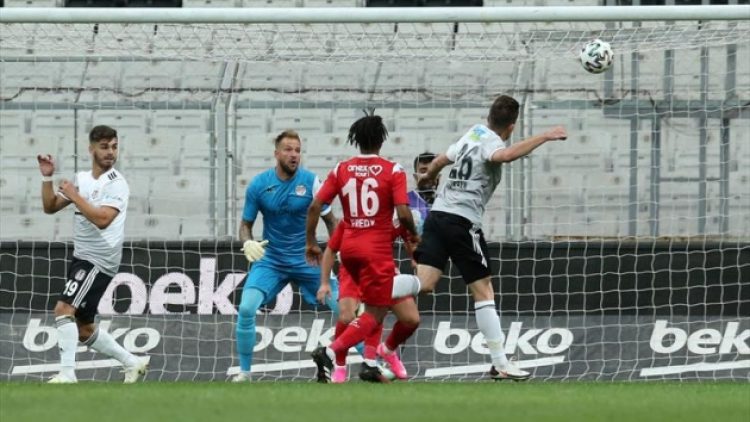 Beşiktaş evinde beraberliğe razı oldu