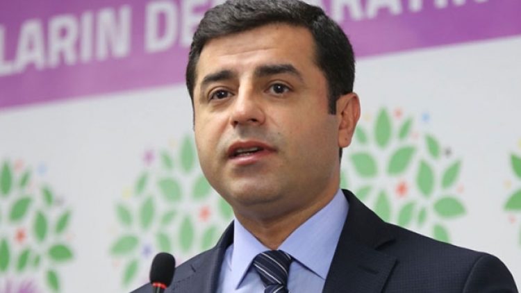 Demirtaş: Mesajlarımda gizli ittifak arayanları ciddiye almıyorum