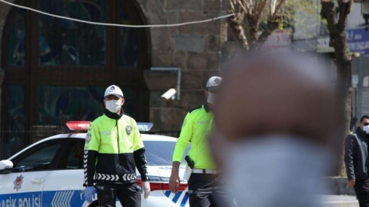 Koronavirüs önlemlerinde yeni dönem: Hapis cezası geliyor