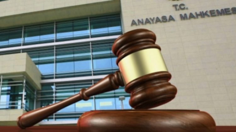 AYM: Mahkemeler AİHM kararına göre hareket etmek zorunda