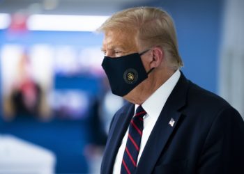 Trump tedbir amaçlı hastaneye kaldırıldı