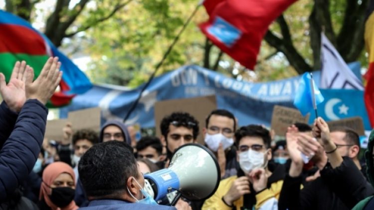 Uygurlar, Brüksel’den ses yükseltti