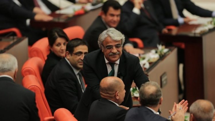 6-8 Ekim’de HDP’lileri Kobani’ye bakan götürmüş: Efkan Ala kimi işaret ediyor?