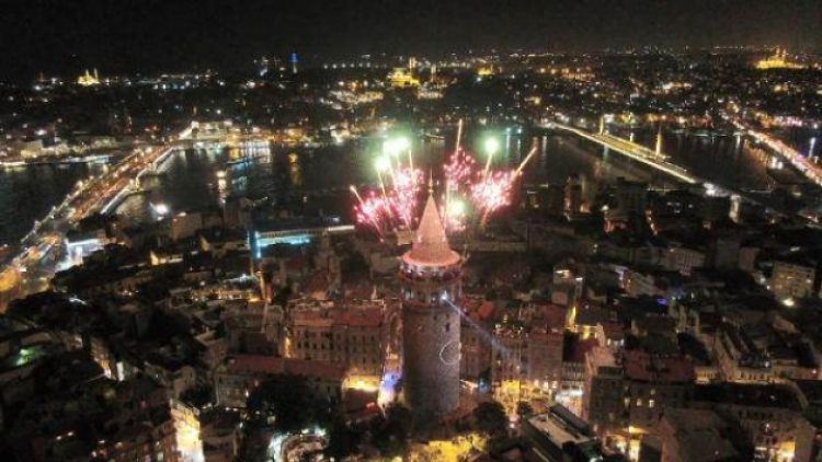 Galata Kulesi yeniden ziyarete açıldı