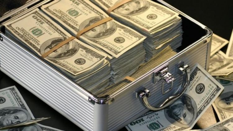 Salgın servetlerini katladı