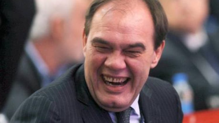 Demirören ‘çılgın’ kazanıyor!