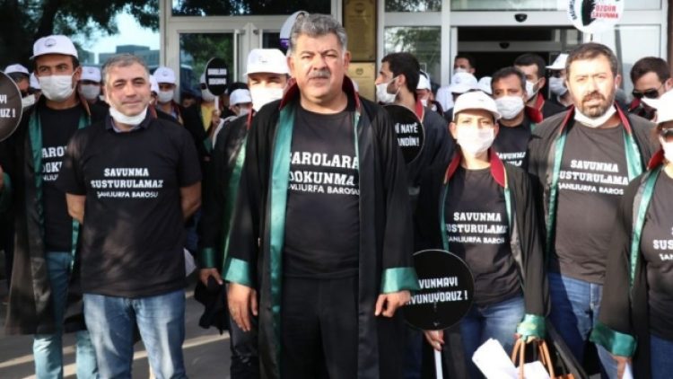 Çoklu baro eylemine katılan 26 avukata soruşturma: Şeref duyarım