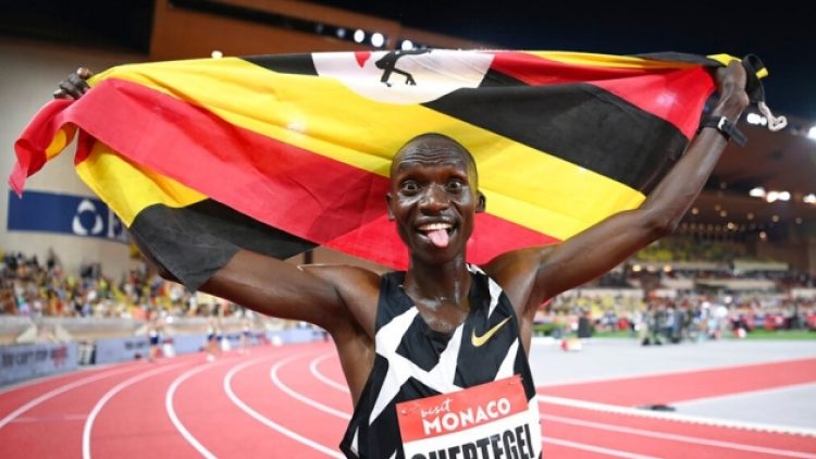 Bir gecede 2 dünya rekoru el değiştirdi