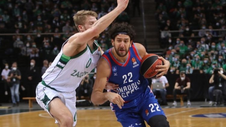 A. Efes Litvanya’da mağlup oldu