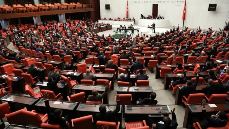 HDP’li 11 vekilin dokunulmazlık dosyaları Meclis’te