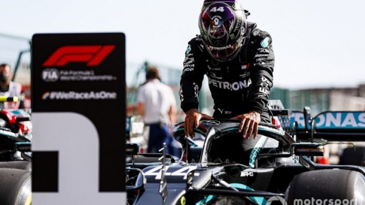 Portekiz’de ilk cep Hamilton’ın