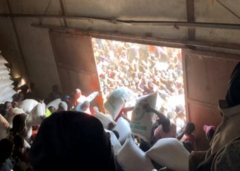 Nijerya’da protestolar yağmaya dönüştü