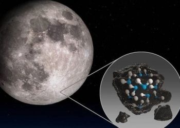 NASA, Ay’ın yüzeyinde su bulunduğunu açıkladı