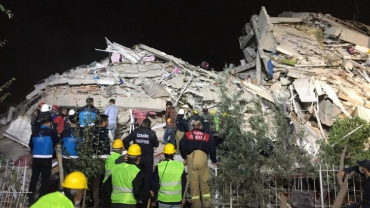 Somalı madenciler deprem bölgesinde