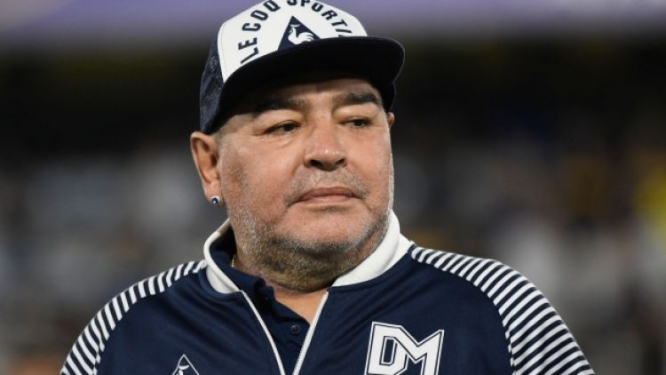 Maradona hastaneye kaldırıldı