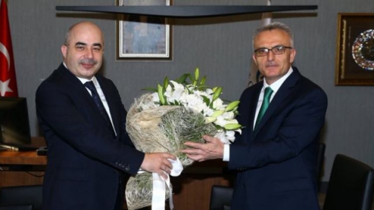 Ağballı Merkez’in yıl sonu dolar beklentisi 7.88 TL