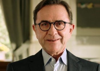 Saray’ın kürcüsüne: Çakma sağlıkçı!
