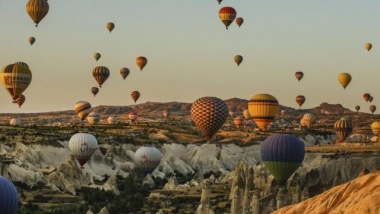 CHP’li Öztunç: ‘Kapadokya Kanadalılara mı peşkeş çekilecek?’