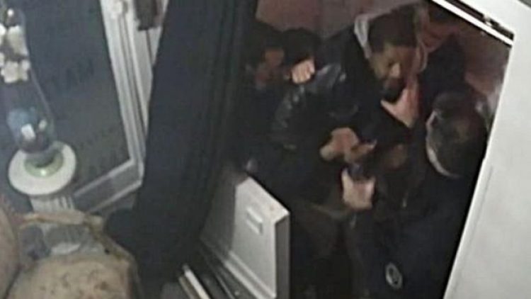 Fransa’da protestolar sonrası Macron tartışmalı yasada geri adım attı