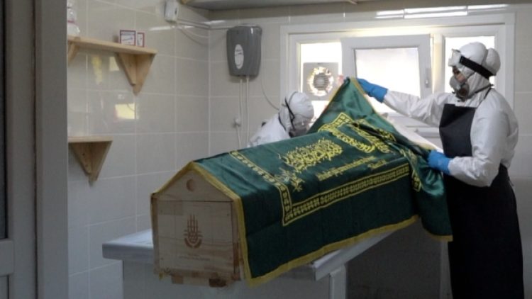 Korkunç iddia! Marttan bu yana koronavirüsten ölen 40 bin kişi gizlendi