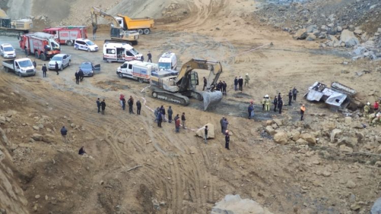 Taş ocağında göçük: İki işçi hayatını kaybetti