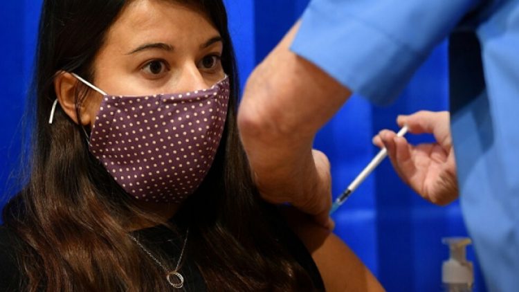 BioNTech-Pfizer aşısına FDA’dan acil kullanım izni