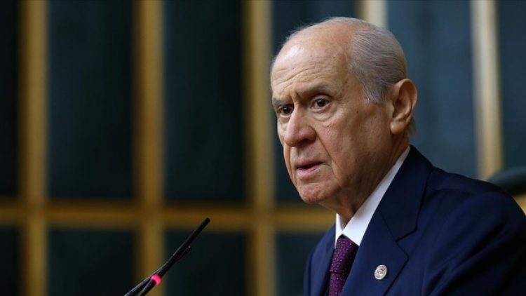 Bahçeli koronavirüs aşısı yaptırma kararı aldı