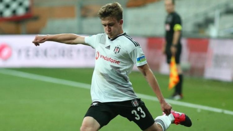 Beşiktaş, Rıdvan Yılmaz’ın sözleşmesini uzattı