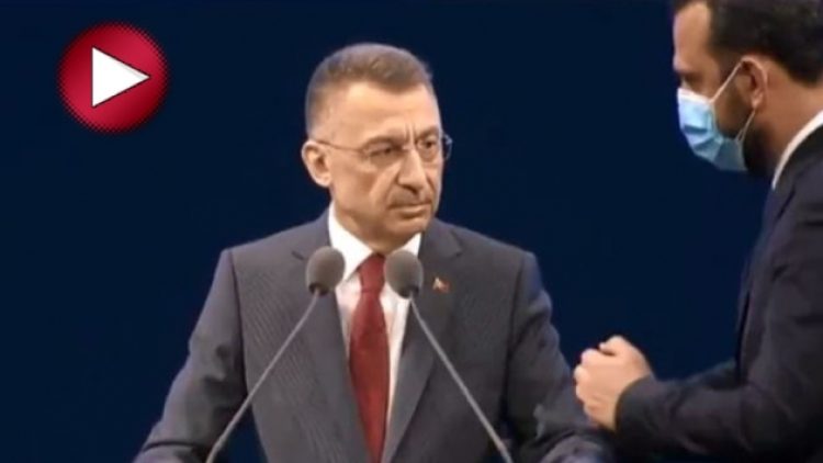 Cumhurbaşkanı Yardımcısı Fuat Oktay konuşurken fenalaştı