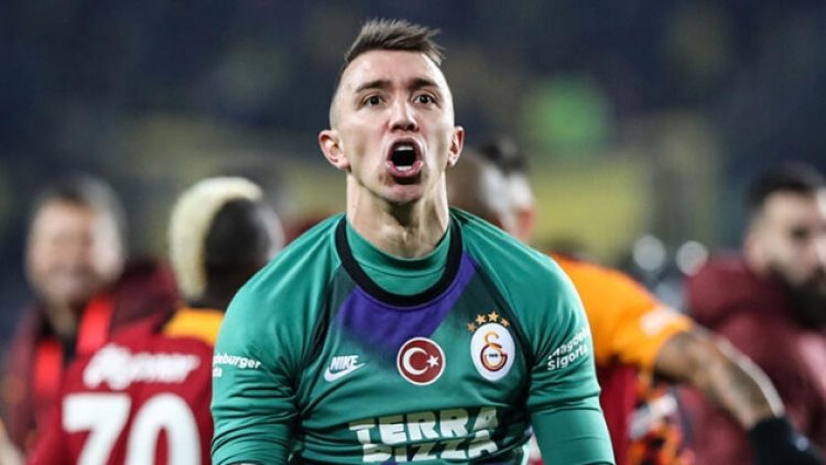 Muslera’dan geri dönüş açıklaması