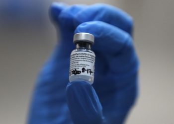 Avrupa İlaç Ajansı Pfizer ve BioNTech’in aşısını onayladı