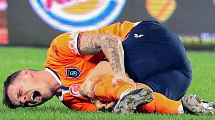 Skrtel’in sol ayak aşil tendonu koptu