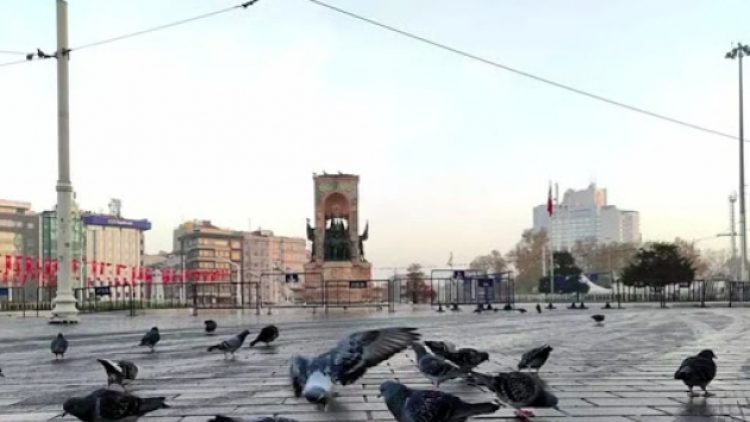 Yılbaşında belirli cadde ve meydanlar turistlere de kapalı