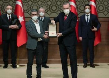 Erdoğan, Türkiye’nin beklediği sanatçıyı tarif etti!