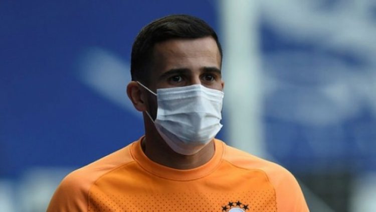 Elinde havai fişek patlayan Galatasaraylı Elabdellaoui hastanede
