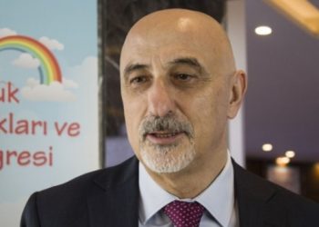 Prof. Kurugöl: 60 yaş üzeri için BioNTech aşısının yapılması daha doğru