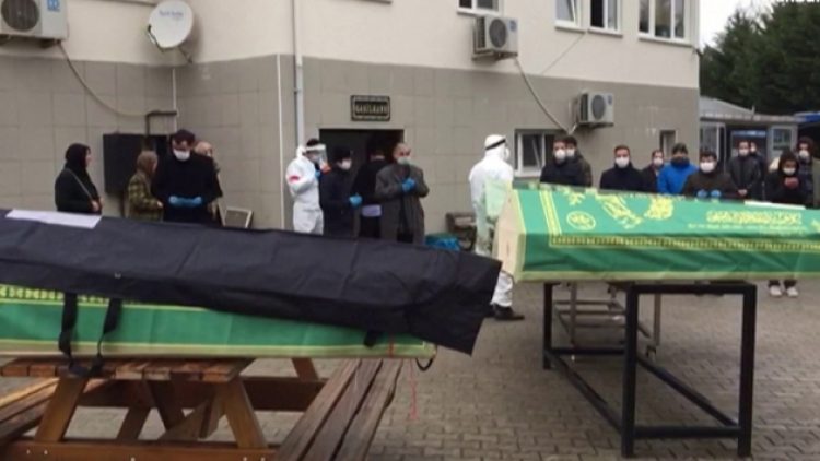 Koronavirüsten 181 kişi hayatını kaybetti, 9 bin 537 yeni vaka tespit edildi