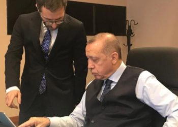 Erdoğan’dan WhatsApp hamlesi