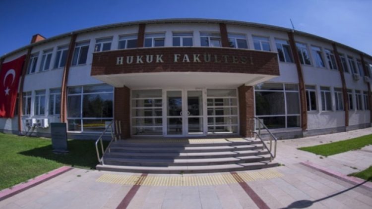 Eskişehir’de Rektör Yardımcısı’nın kızına adrese teslim kadro