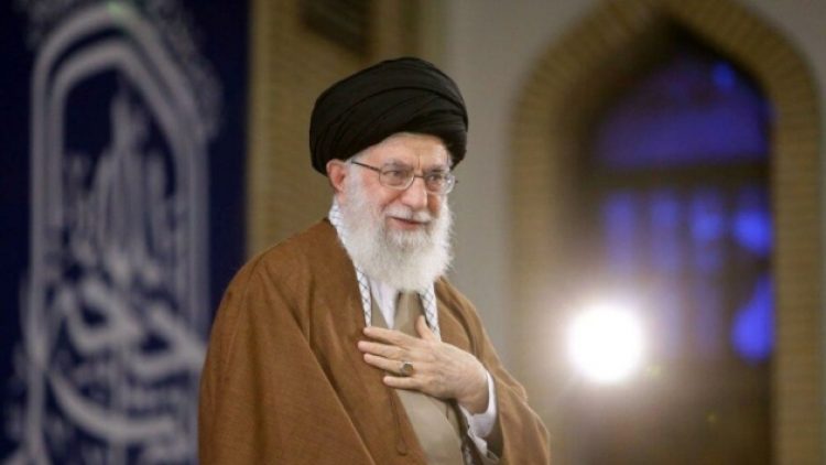 Twitter, İran’ın dini lideri Hamaney’in hesabını intikam çağrısı sonrası askıya aldı