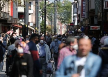 Bilim Kurulu Üyesi Kenan Midilli’den üçüncü dalga uyarısı