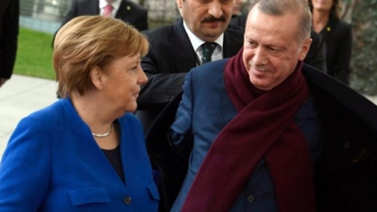 Merkel ile Erdoğan görüştü