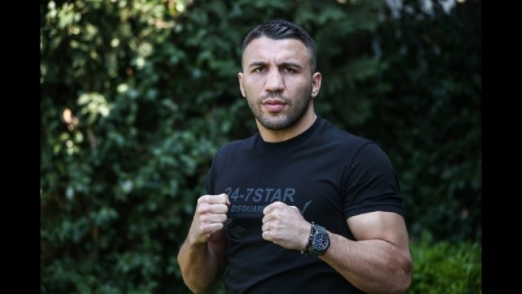 Avni Yıldırım’ın gözü altın kemerde