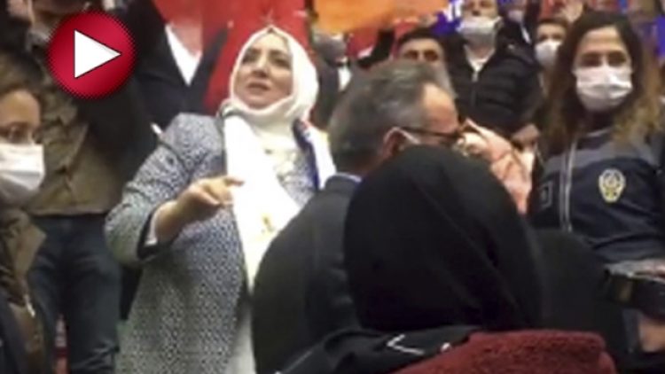 AKP kongresinde gerginlik: Parti zenginler kulübü haline geldi