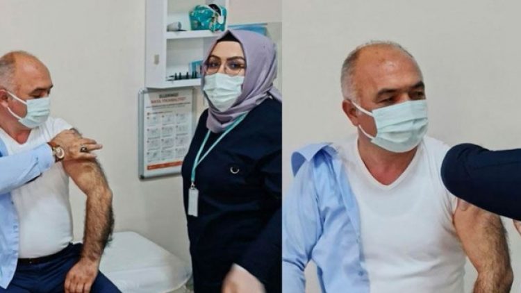 52 yaşındaki AKP’li başkan, sırasını beklemeden aşı oldu