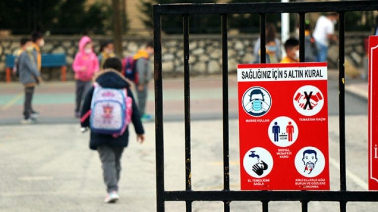 İstanbul Valiliği’nden okulların açılmasına ilişkin açıklama