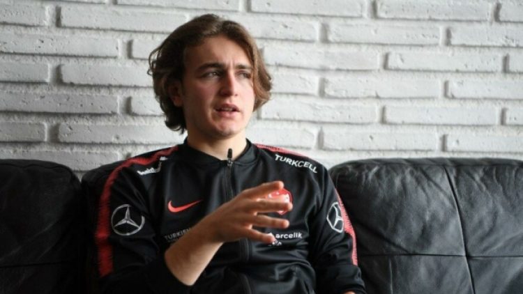 Bursaspor’dan Ali Akman kararı… Kadro dışı kaldı, CİMER’e şikayet edildi, şimdi ise…