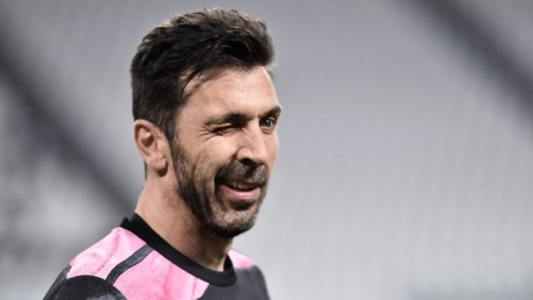 43 yaşındaki kaleci Buffon ne zaman bırakacağını açıkladı