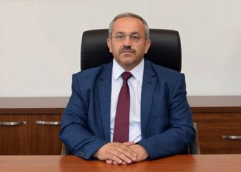 Hitit Üniversitesi Mimarlık Fakültesi dekanlığına ilahiyat profesörü atandı